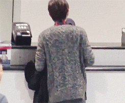  he looks so tiny here（≧∇≦）   