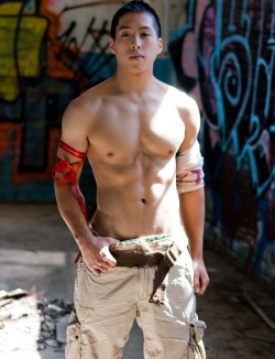 yumyumasianhunks:  yum yum Asian hunks. check out my blog 