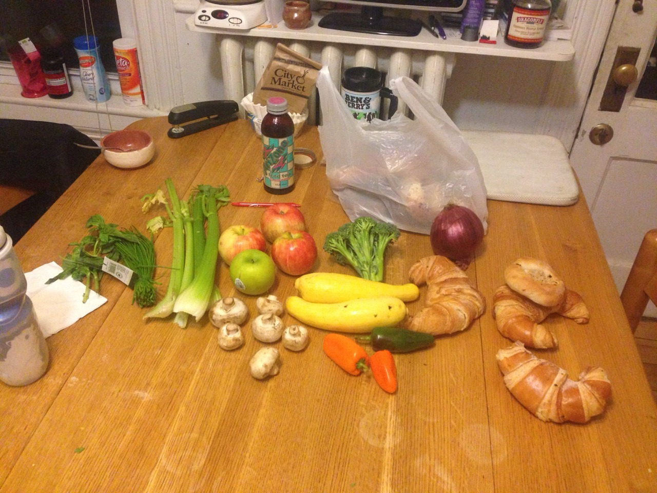 rlmjob:  Some people a while back wanted to know about trash diving/freeganism and