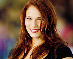 boomthatscute-blog:   congrats on your face - amanda righetti 