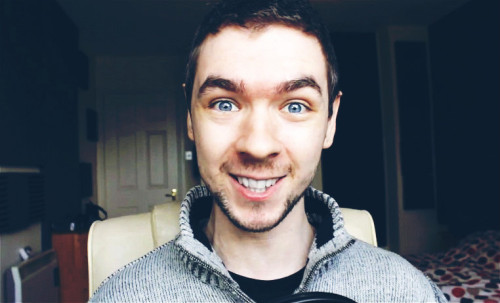 mirushexh:This may be kinda weird, but can we take a little moment and look at Jack’s eyes ?