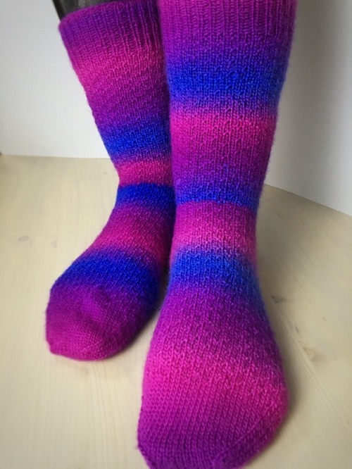 Socks for my giveway winner! It’s been awhile since I’ve knitted socks with fingering we