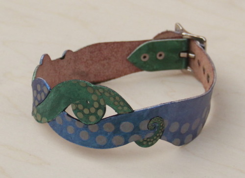 Glow-in-the-dark Tentacle Collar! This Project Has Been Sitting On My Back Burner For Way Too Long, Its