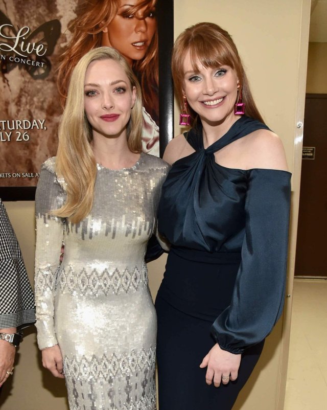 Amanda Seyfried & Bryce Dallas Howard