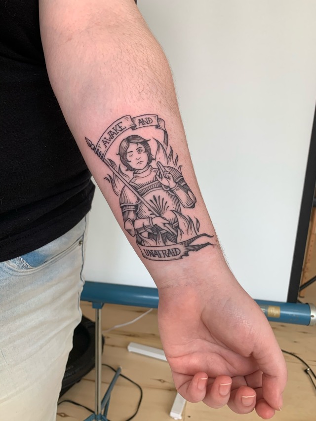 blackmoldmp3:blackmoldmp3:heres my joan of arc/famous last words tattoo!!!! done by @/ek.tattoos (follow them on instagram!!)ive wanted this for like 11 years lmaomore pics now that my skin isn’t like glowing red lol