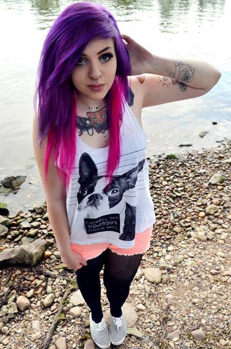 zarinamarine:  Bella Paradoxon - Bella Paradoxons Fotos | via Facebook on We Heart