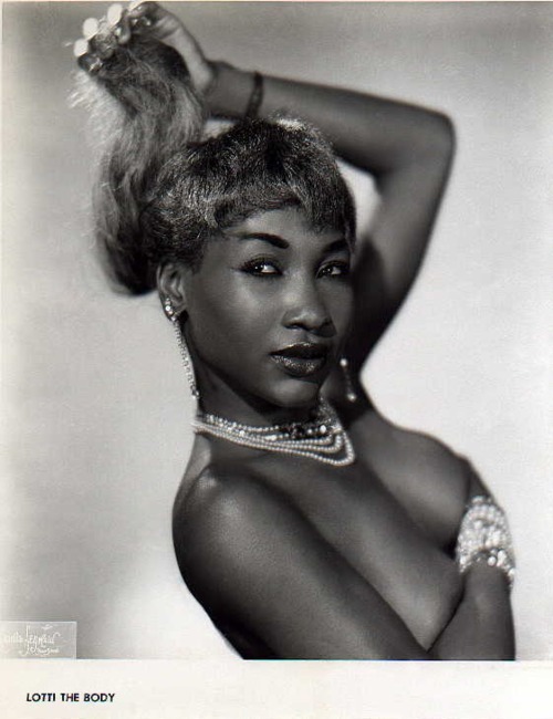 wreckamic:  Vintage Ebony Burlesque