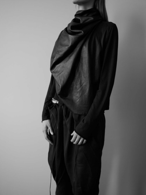 overdeauxis:  Follow Overdeauxis, The Streetfashion Bible!