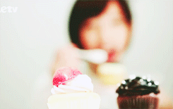 xsweetwhispers:  Aaron’s 2013 drama | 就是要你愛上我 ♥ Just You ⇢ foodporn interlude