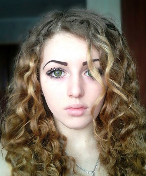 -martialartist:  pure-tna:  Yulia Viktorovna Vins, or Julia Vins  Beautiful