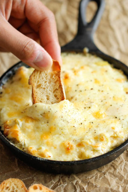 do-not-touch-my-food:  Crab and Artichoke Dip 