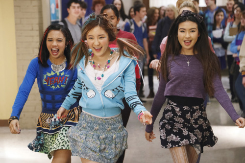 asiansinhollywood:Nickelodeon is debuting a “K-Pop-inspired” TV Series called “Mak