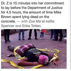 crime-she-typed:  aim2kill:  👏 this women is a true 👼 #VSU supports Dr. Z  BLACK WOMEN REALLY ARE OUR ROCK 
