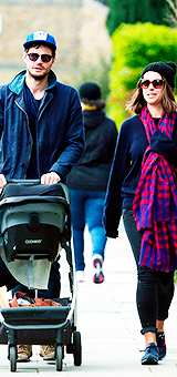 fiftyshadesofgreydaily:  Jamie, Amelia and baby Dornan in London (March, 07) x 