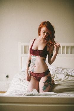 allthebeautythatiswoman:  How about another Lass? 