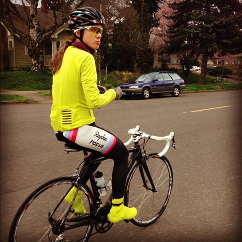 wtfkits: theathletic: “Snacksface!” #womens100 training. “AIN’T NO HALF SNACKIN’”