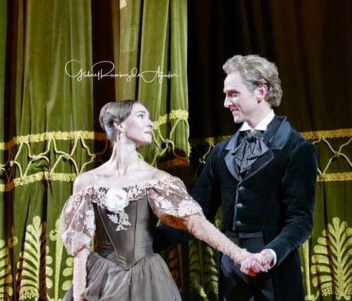 strechanadi: Olga Smirnova, David HallbergOneginphoto: Gabriel Ramirez