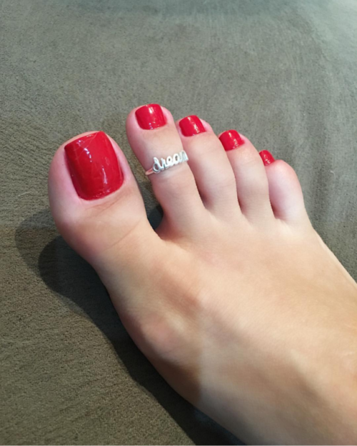 feet44love:mynorg: Dream Alexa doesn’t want you to join this KILLER feet discord —->HEREand espec