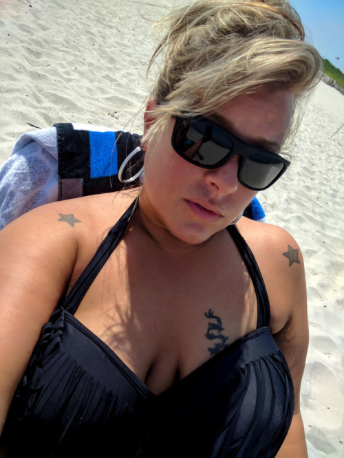 pawg2323: Chubby Beach Babe ️☀️️