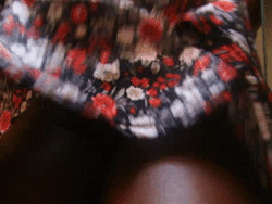 gurillaboythamane:  afrogee:  sexiestmoan:      this gif oh old but love it   Gee  SO SEXY SO PRETTY