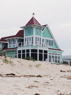 jcrewin:  Gorgeous beach house in Primehook