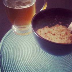 Greentea & Oatmeal. (: goodmorning