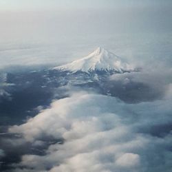 Pretty sure this Mountain was MT Hood - What a view today! by londonandrews