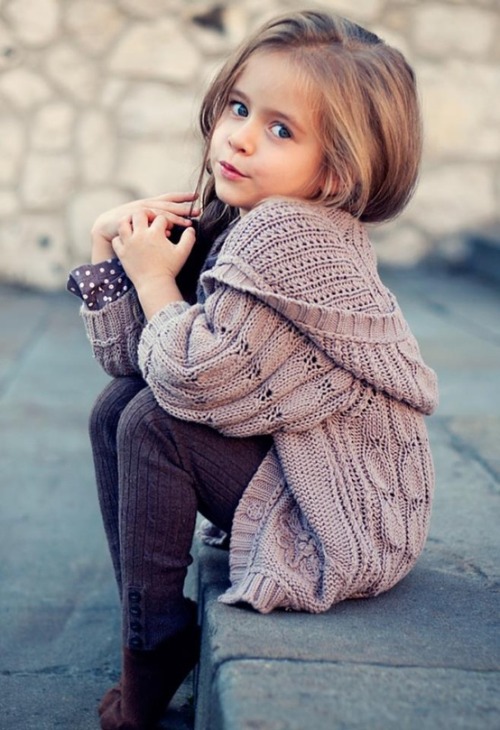 puss-in-high-heels:  vans-supreme:  disproving:  Probably the cutest little girl I’ve ever seen  maria <3  puss-in-high-heels 