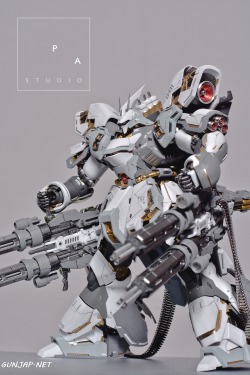 Gunjap:  Mg 1/100 Sazabi Ver.ka “Der Schnee + Quad Gatling Gun”: Modeled By Pa