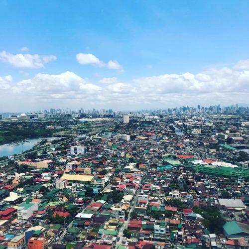 #manila #philippines #awesome #awesomeview #fintech #bitcoin #time @chronobank.io (at Airforce One D