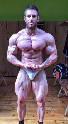 keepemgrowin:  Spectacular… huge, ripped and handsome.slickpenguin:  Matteo Innocenti