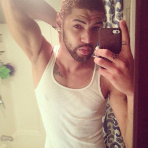slutalert010:  Yasssss Miss/Mister