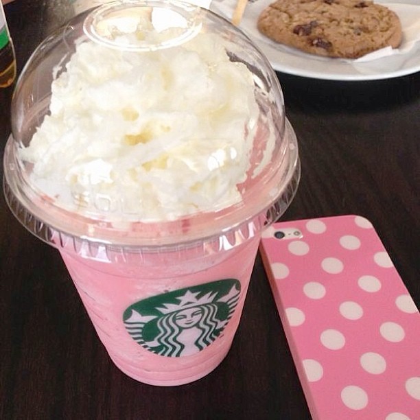 fohxe:  aeula:  rosy x  ♡ check me out ♡