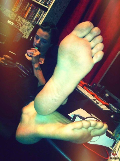 LoveThoseFeet