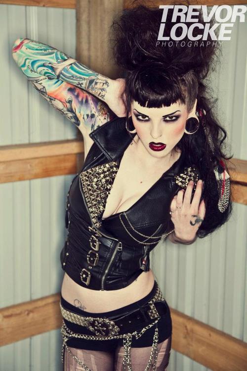  Reneé Rockwood 