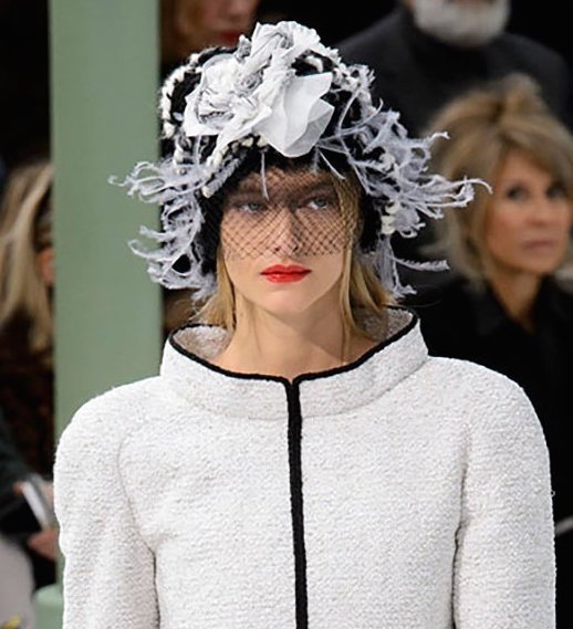 fdm LOVES || FashionDailyMag - the hat ladies at chanel haute couture ...