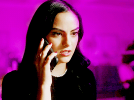 archie-andrews:Gif Request MemeRequested by @theheavycrown: 17. Blank Space - Veronica Lodge + Purpl