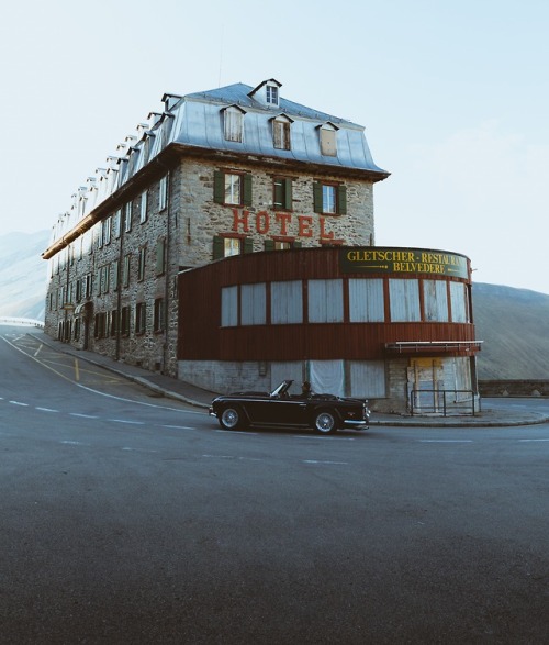 hardsadness:Furka Pass, Obergoms, VSSwitzerland Photo by Dave Ruck on Unsplash