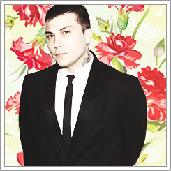 falloutvapor:Frank Iero + suits