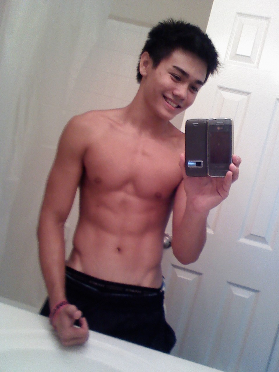 evianguy:  Hawt Asian Studs! 