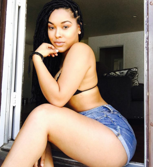 jazziedadd: SexyCurvyLicious. Gorgeous. Delicious…   Ms SacheLamonte