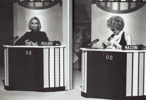 RAFFAELLA CARRA’ AND MINA | MILLELUCI | 1974 | TELEVISIONE 70 | FRANCESCO VEZZOLI | STRIP-PROJ