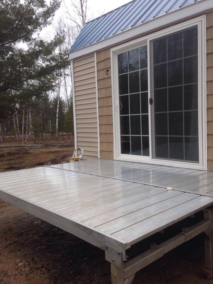 tinyhousedarling:  The Ritz’ on Wheels Tiny House