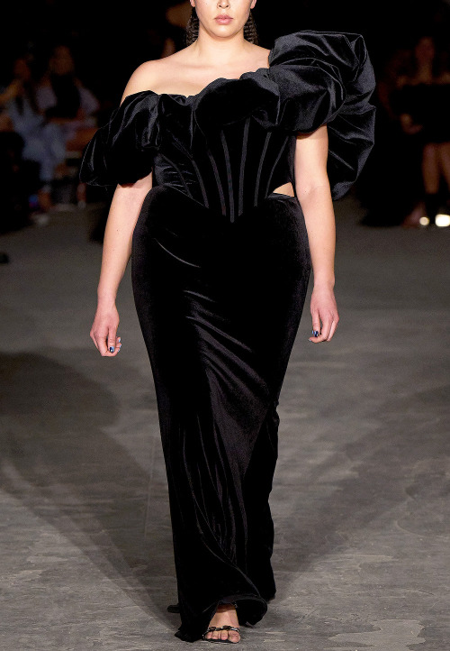 Favourite Designs: Christian Siriano Fall 2022 Ready-to-Wear Collection