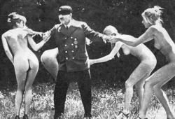makaveli-soldier:  Even Hilter had girlfriends