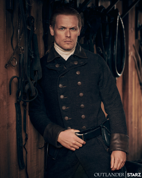 themusicsweetly:New look at Jamie Fraser in Outlander Season 6 Love. Love the coat. His body is a mo