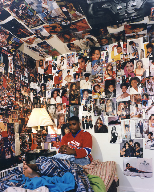 wetheurban:’90s Teenagers in Their Bedrooms, Adrienne Salinger In 1995, artist Adrienne Salinger wan