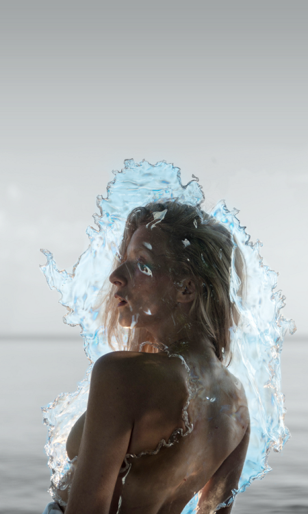 thelastskull:  iamamiwhoami | BLUE wallpapers