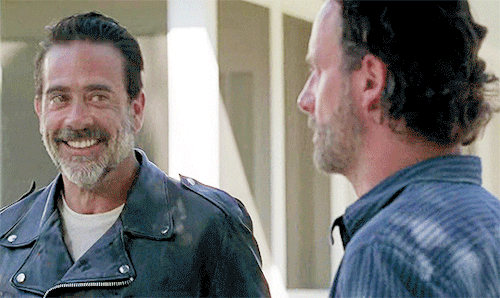 30 DAYS OF NEGAN ∟ Day 14: Beard Or No Beard? (I May Or May Not Have Had Left Over Lip Licking Animations