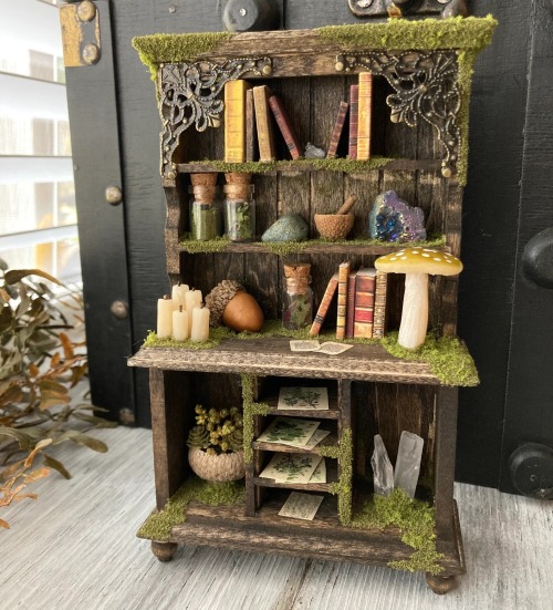 sosuperawesome:Book Nook and Miniature Furniture // The Faery Forest on Etsy Me want